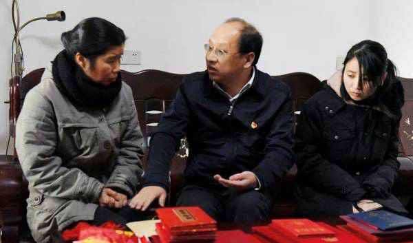 痛心！撫州這個村的第一書記倒在脫貧攻堅一線，省委常委、組織部長趙愛明專門作出批示