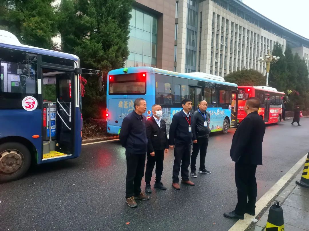 九江長運(yùn):瑞昌公交助力2023九江瑞昌第三屆鄉(xiāng)村花海馬拉松大型活動(dòng)