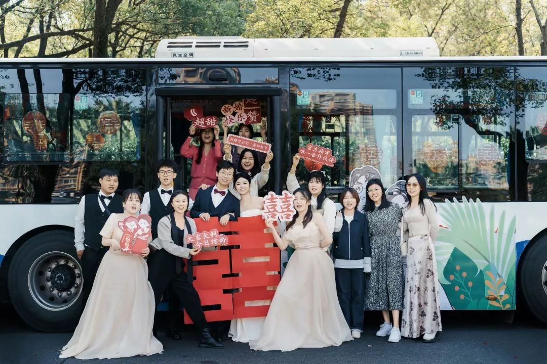 創(chuàng)新經(jīng)營 || 新余公交：婚車定制 低碳、節(jié)儉、有新意！