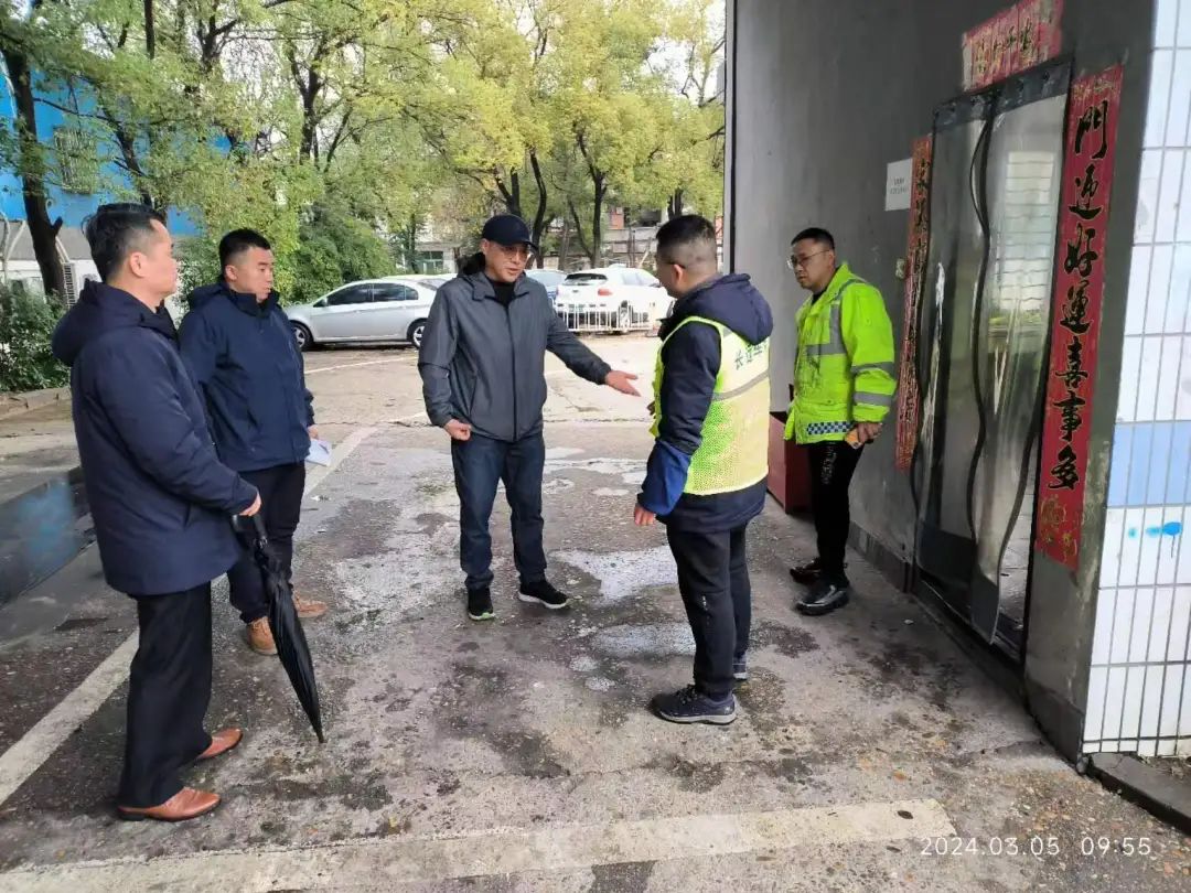 都市城際公交、大通物流開展全國“兩會”期間安全防范工作專項督導(dǎo)檢查