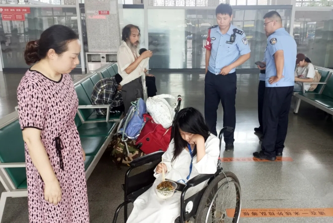 馬鞍山長客:讓微光成炬 讓愛心涌動(dòng)