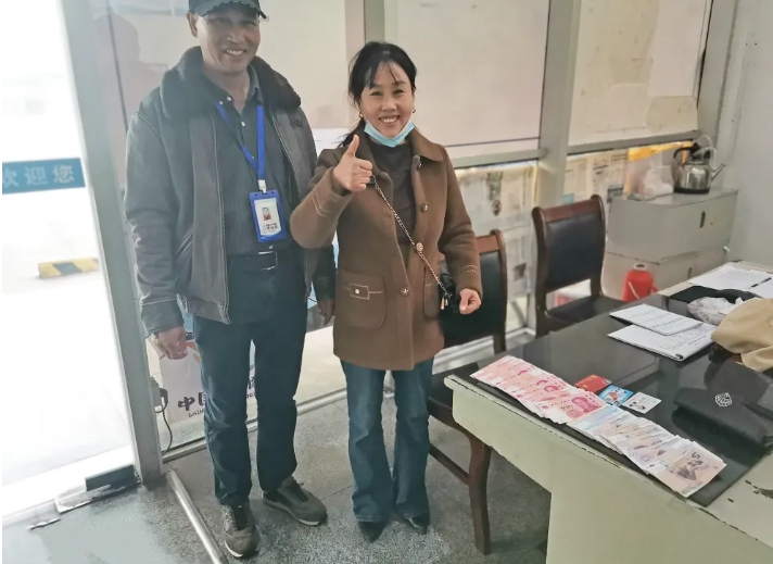 九江長運(yùn) :拾金不昧暖人心 城際公交傳美德