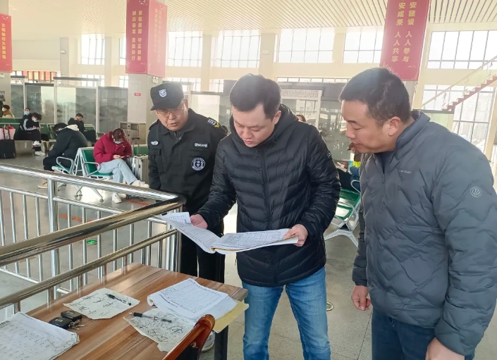 馬鞍山長(zhǎng)客:對(duì)春運(yùn)期間安全生產(chǎn)工作進(jìn)行督導(dǎo)檢查
