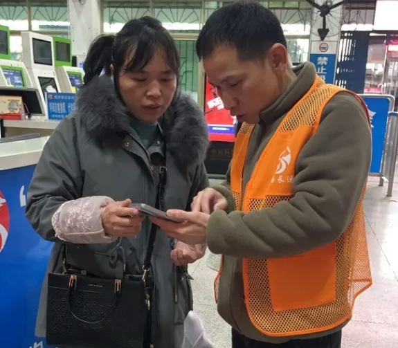 撫州長運(yùn):客運(yùn)中心分公司開展景區(qū)直通車推廣活動